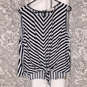Loft Plus Tie Front Sleeveless Top Size 20
